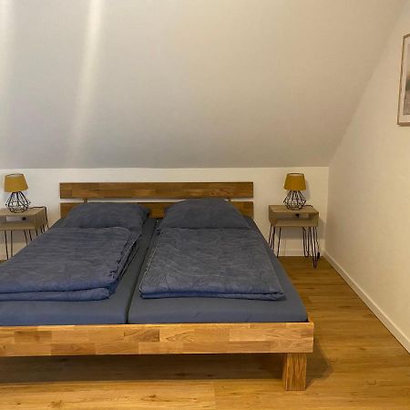 Ferienhaus Sieglinde Mit Deichblick Emden Exteriör bild